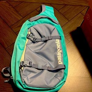Patagonia Atom Sling Bag